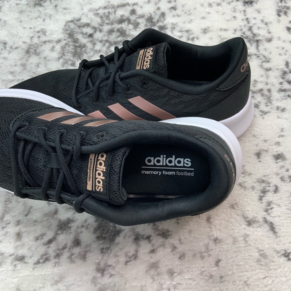 NIB Adidas QT Racer women’s running shoes - Picture 6 of 8